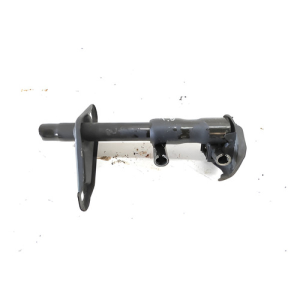 Suporte Para Choque Traseiro Esquerdo Audi A4 B5 1995 1999