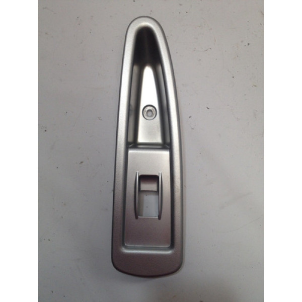 Moldura Botão Vidro Traseiro Esquerdo - Jac J6 2012