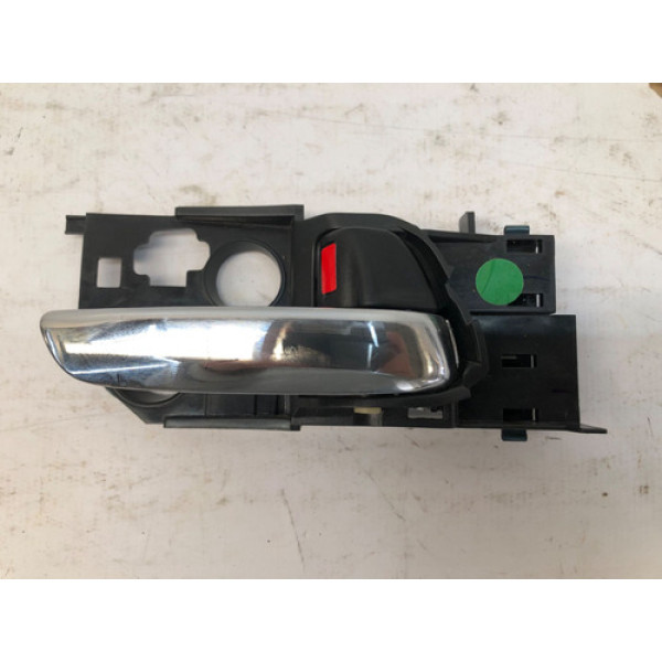 Maçaneta Interna Dianteira Direita Honda Hrv 1.8 2018 2021 Prateado Dianteira