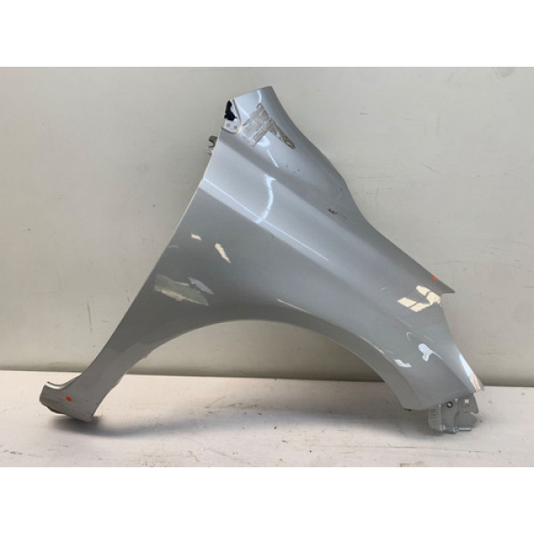 Para Lama Direito Nissan Versa Sv 1.6 2015 2019 Detalhe