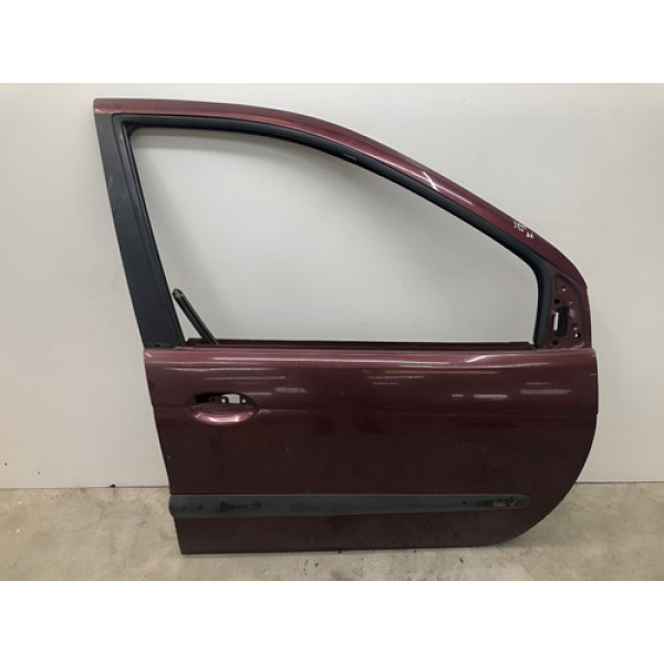 Porta Dianteira Direita Scenic 1999 2010 Vinho Detalhe Dianteira Direita Vinho
