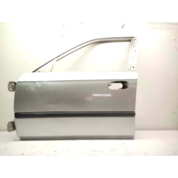 Porta Dianteira Esquerda Honda Civic Prata 1996 2000 Detalhe