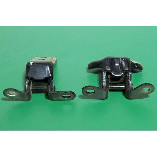 Dobradiça Da Porta Traseira Direita Hilux 4x2 2009