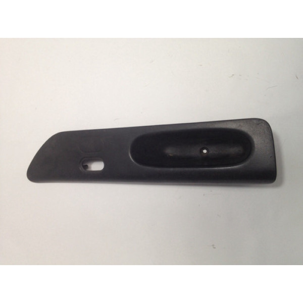 Moldura Botão Vidro Dianteiro Direito - Renault Laguna