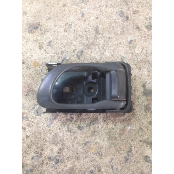 Maçaneta Interna Dianteira Traseira Esquerda - Forester 2001