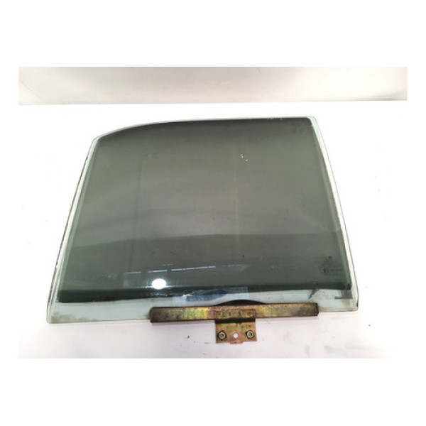 Vidro Porta Dianteiro Esquerdo Vw Santana 4 Portas 1986 1997