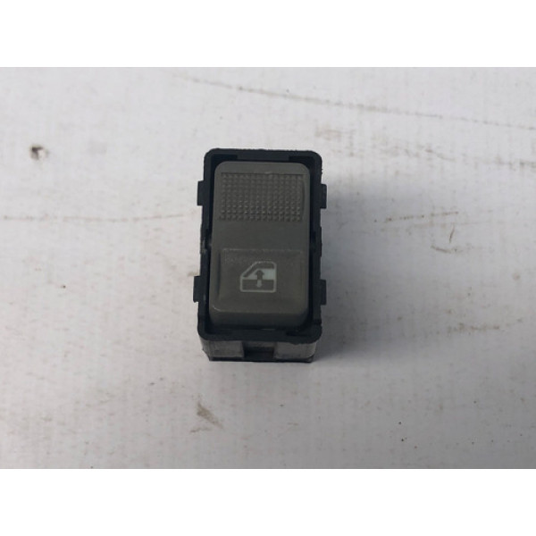 Botão Vidro Traseiro Esquerdo Volkswagen Gol G3 1998 2005