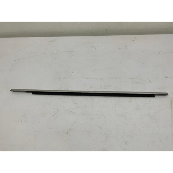 Pestana Externa Inferior Traseira Direita Fusion 2013 2018 Prateado