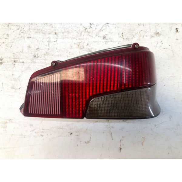 Lanterna Traseira Direita Peugeot 106 1994 1996 Detalhe Direito/passageiro Vermelho