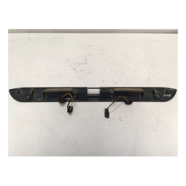 Friso Puxador Tampa Traseira - Tempra * Detalhe