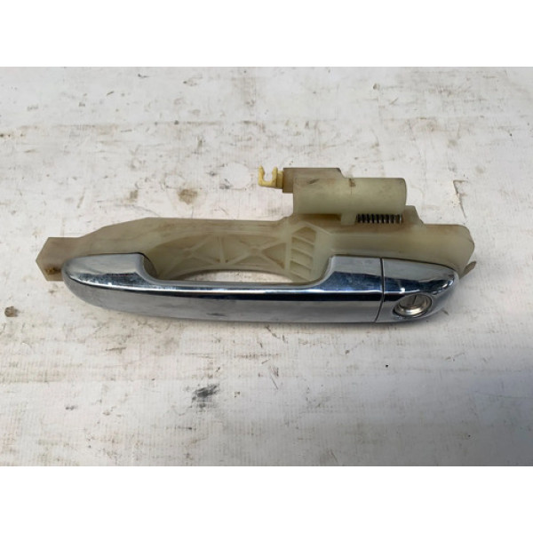 Maçaneta Externa Dianteira Esquerda Cerato 2009 2012 Cromada Branco Dianteira