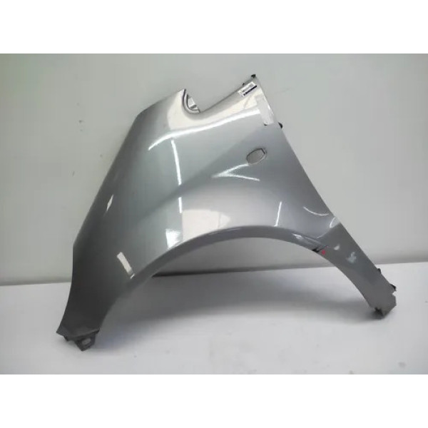 Para Lama Esquerdo Classe A 190 160 Cinza Detalhe