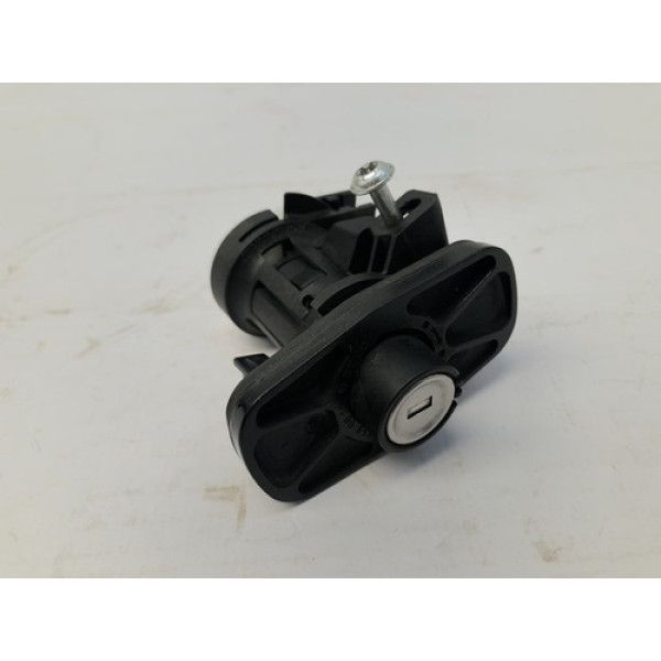 Botão Miolo Tampa Traseira Mercedes C200 2008 2011