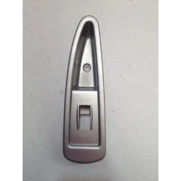 Moldura Botão Vidro Dianteiro Direito Jac J6 2012