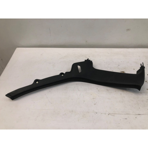 Acabamento Interno Esquerdo Coluna Volvo V70 2000 2006 Det