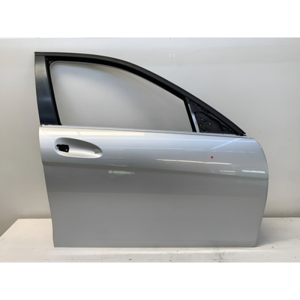 Porta Dianteira Direita Mercedes C180 2011 2012 Detalhe Dianteira Direita Prateado