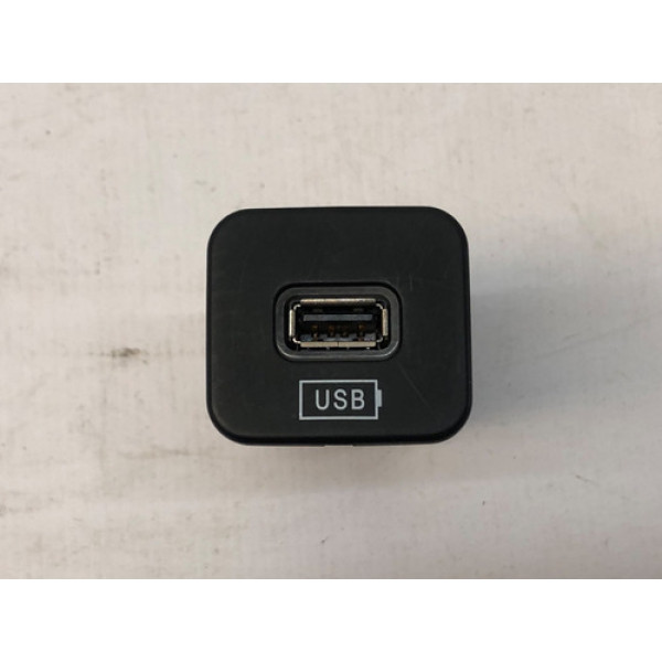 Tomada Auxiliar Usb Jeep Commander 2021 2025 07357792400 Branco