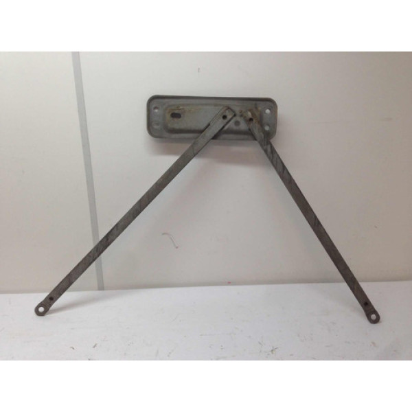 Suporte Trava Suspensão Traseira - Bmw 120i 2.0 2008