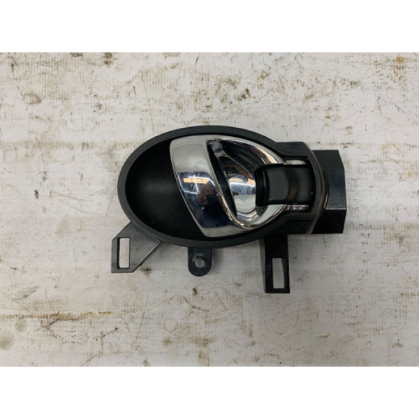 Maçaneta Interna Direita Nissan Versa 2015 2019 Prateado Dianteira/traseira