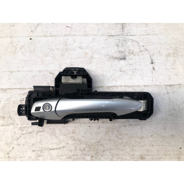 Maçaneta Externa Dianteira Esquerda C180 2011 2012 Prata Dianteira