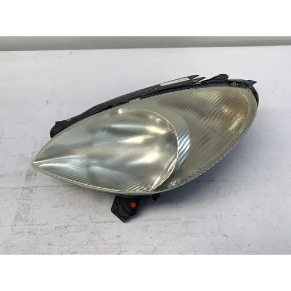Farol Esquerdo Xsara Picasso 2001 2006 Detalhe