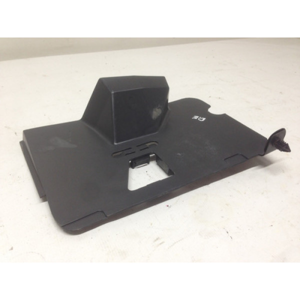 Proteção Acabamento Esquerdo Cofre Motor Renault Clio