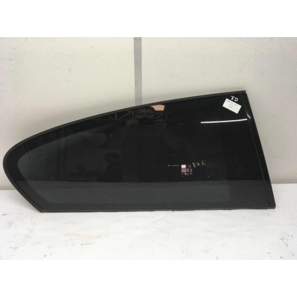 Vidro Fixo Traseiro Direito - Bmw 120i 2 Portas 2008