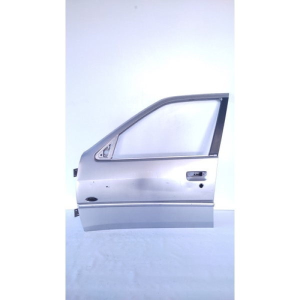 Porta Dianteira Esquerda Peugeot 306 4 Portas * Detalhe 