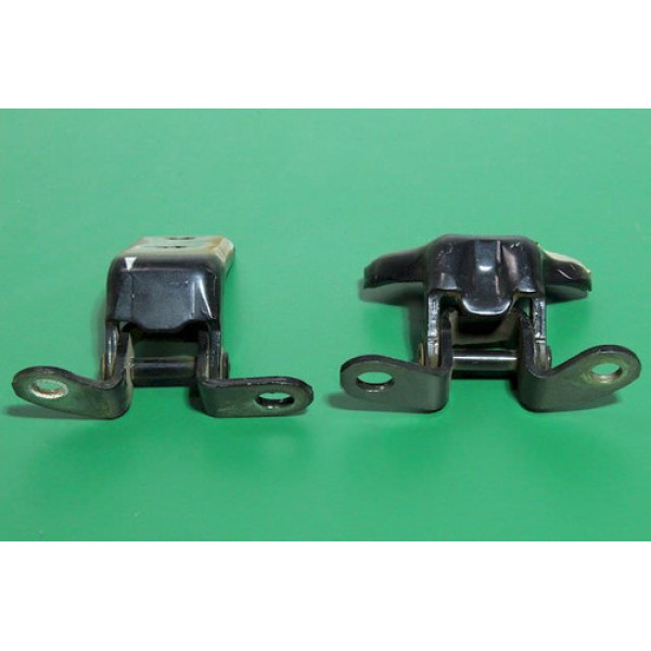 Dobradiça Da Porta Traseira Direita Hilux 4x2 2009