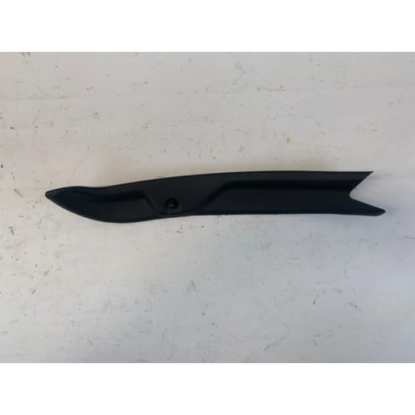 Acabamento Direito Tampa Traseira Citroën C3 2003 2012 Preto