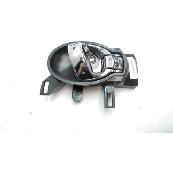 Maçaneta Interna Dianteira Traseira Direita March 2015 2016