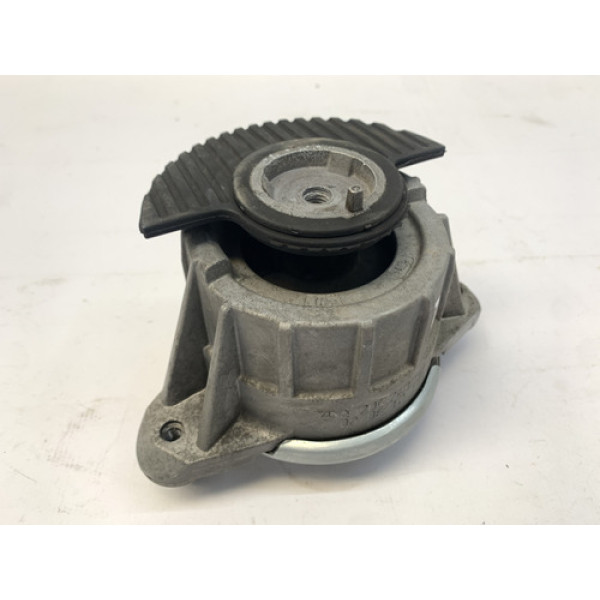 Coxim Direito Motor Mercedes C200k 1.8 2008 2011