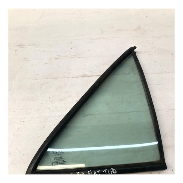 Vidro Vigia Porta Traseiro Direito Fiat Tipo 1994 1997 4p