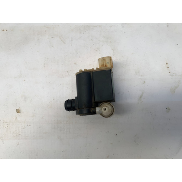 Bomba Esguicho Limpador Para Brisa Hyundai I30 2009 2012 Preto