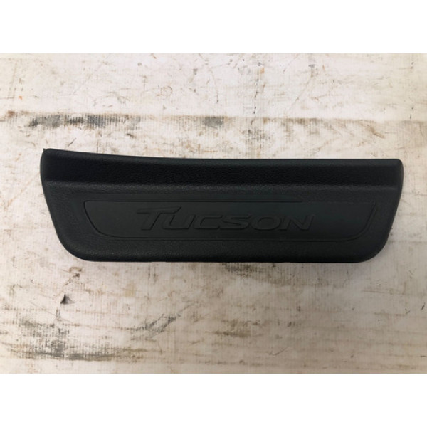 Soleira Porta Traseira Direita New Tucson 2017 2021 Preto