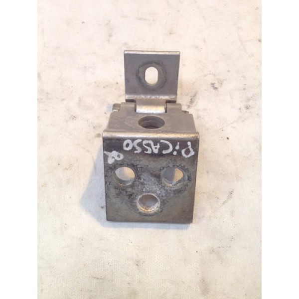 Dobradiça Superior Porta Dianteira Direita - Picasso 2002