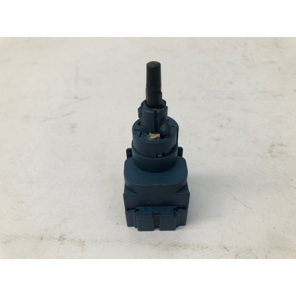 Interruptor Pedal Embreagem Amarok 2.0 2014 6q0927189