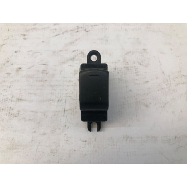 Botão Vidro Traseiro Esquerdo Nissan Versa 2015 2019