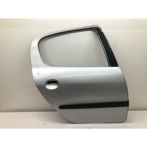 Porta Traseira Direita Peugeot 206 2001 2009 4p Detalhe Traseira Direita Prateado