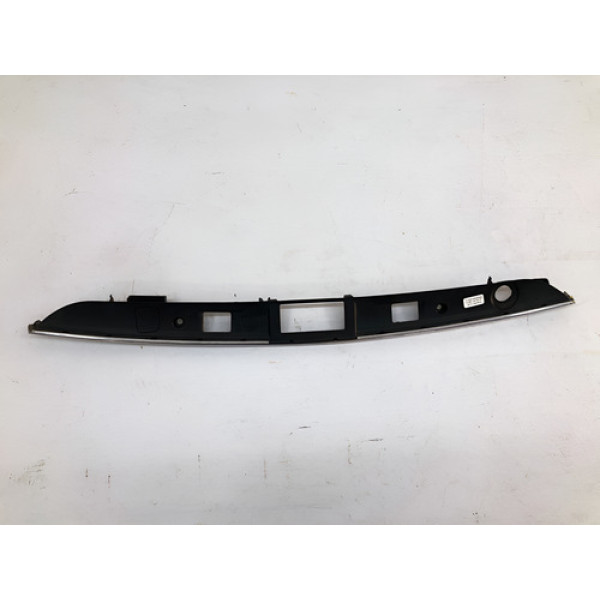 Friso Puxador Tampa Traseira Mercedes C200 2011 2012 Detalhe Cromado