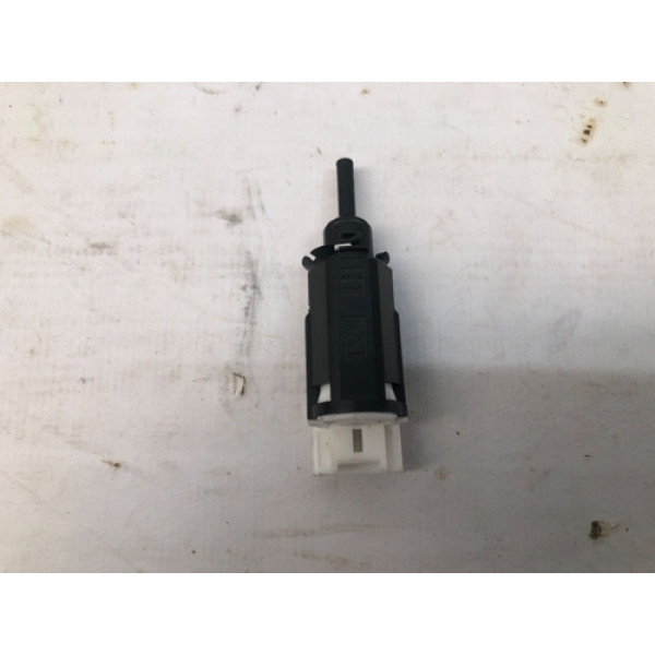 Interruptor Pedal Freio Kwid 1.0 2022 2025 253205115r