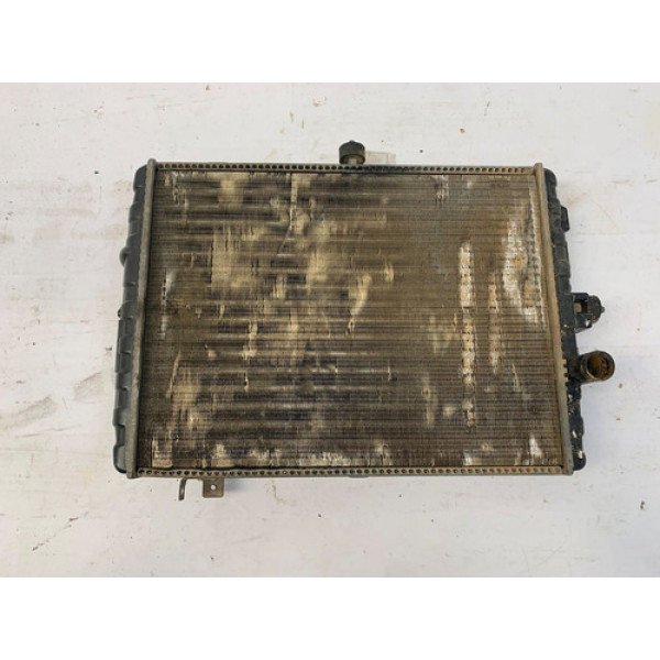 Radiador Agua Motor Vw Gol 1.8 Quadrado 1984 1994 Detalhe