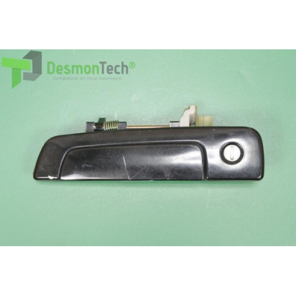 Maçaneta Porta Dianteira Esquerda Pajero Tr4 2.0 2005