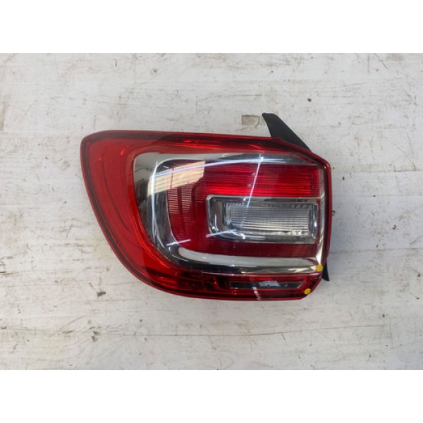 Lanterna Traseira Esquerda Renault Logan 2019 2024 Detalhe Esquerdo/motorista Vermelho