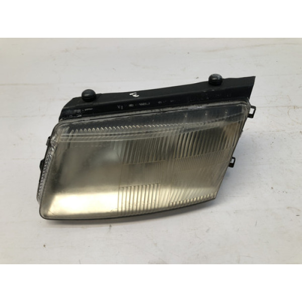 Farol Esquerdo Volkswagen Passat 1997 2000 Esquerdo/motorista
