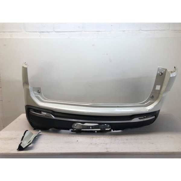 Para Choque Traseiro Jeep Commander 2021 2025 Detalhe