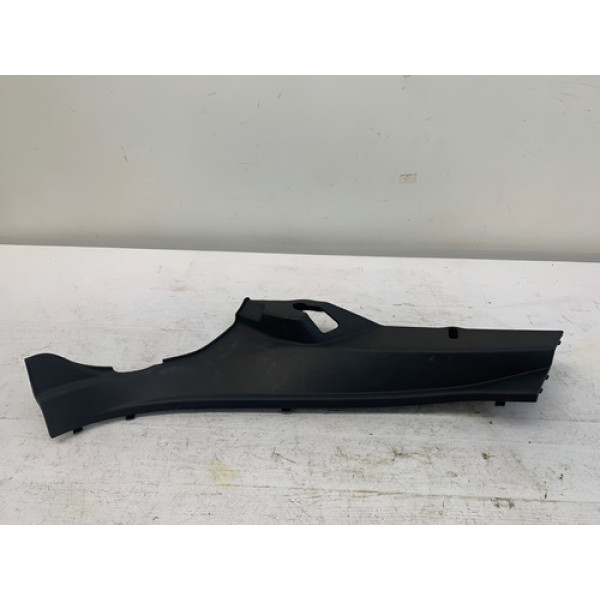 Soleira Traseira Esquerda Renault Kwid 1.0 2017 2021 Preto