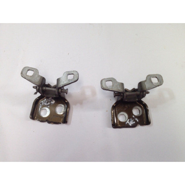 Dobradiça Porta Traseira Esquerda - Renault Duster 2013