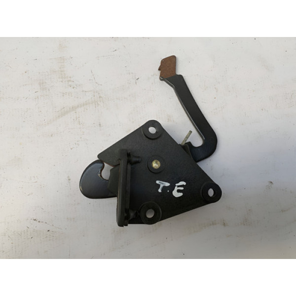 Trava Banco Traseira Esquerda Peugeot 106 2 Portas 1994 1996