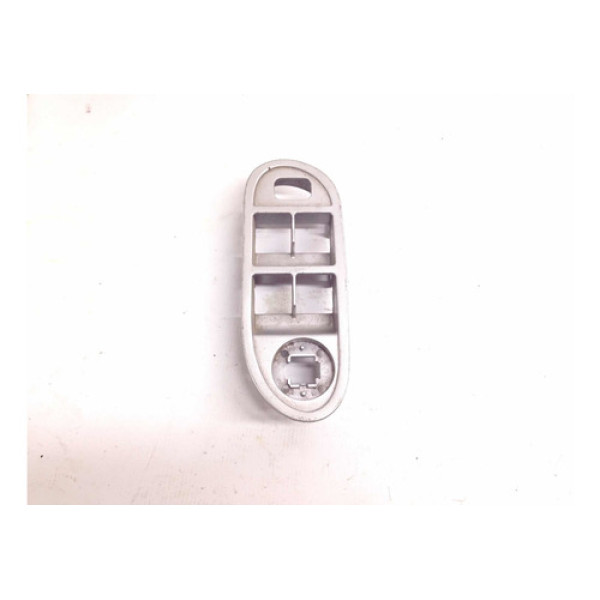 Moldura Botão Vidro Dianteiro Esquerdo Jac J3 2011 2013